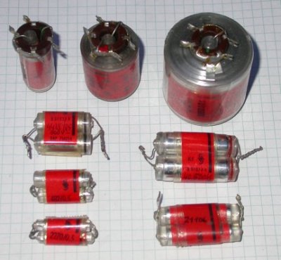 Kondensator Styroflex 270pF axial rot 9 weitere vorhanden 1 Stück 